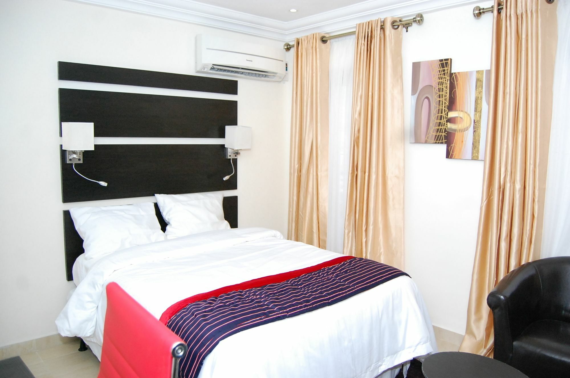 The Montrose Hotel Lekki Kültér fotó