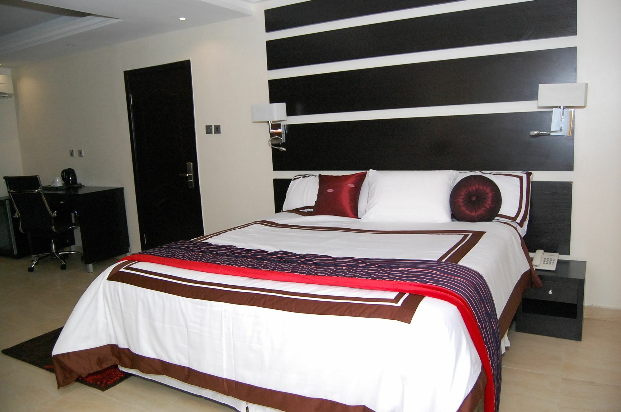 The Montrose Hotel Lekki Kültér fotó