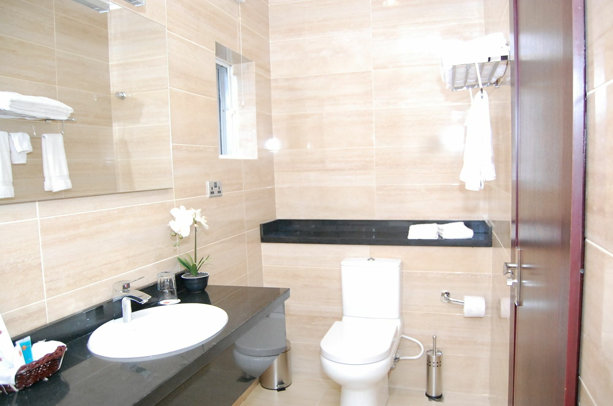 The Montrose Hotel Lekki Kültér fotó